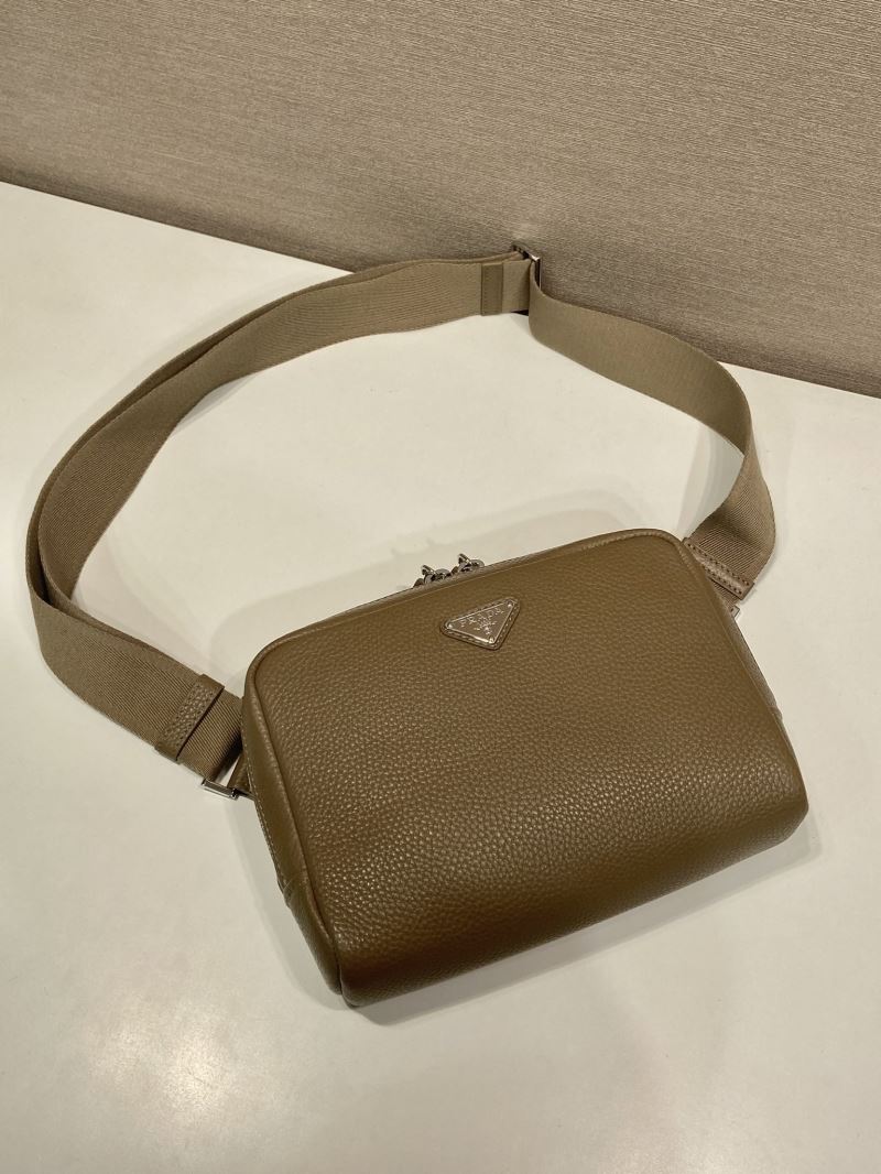 Pra*a waist chest packs